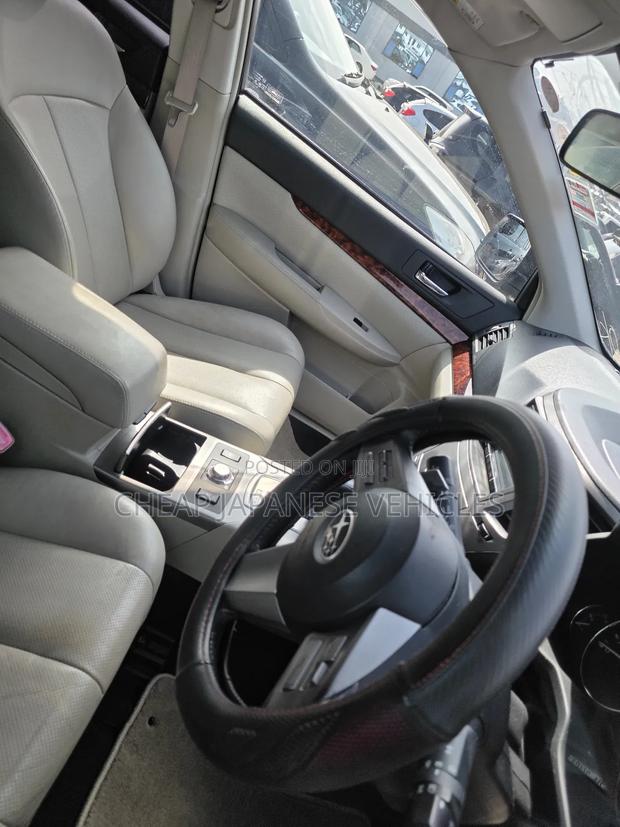 Subaru Outback 2.5i Premium PZEV 2012 Gray