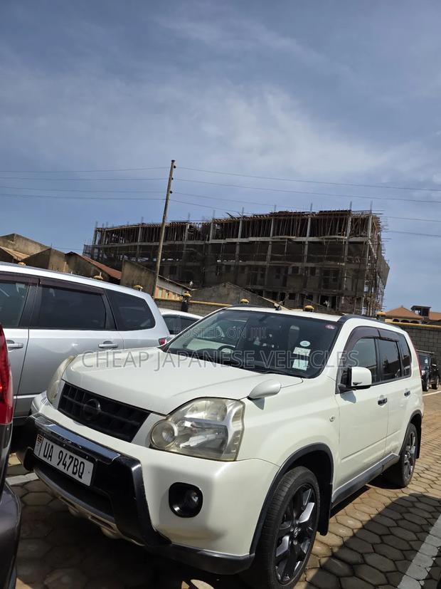 Nissan X-Trail 2011 Pearl
