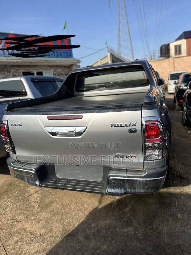 Toyota Hilux Revo Double Cab Deisel 2.4 AWD 2017 Silver