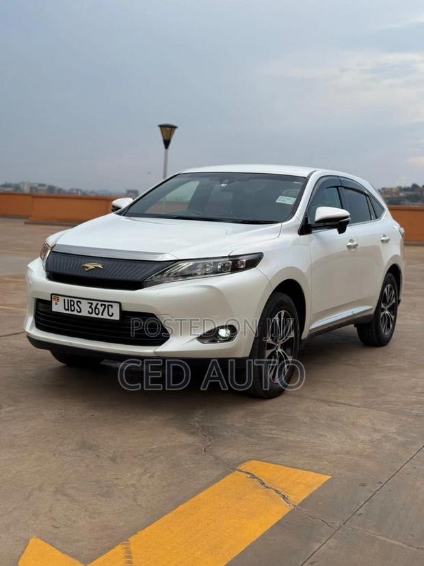 Toyota Harrier 2.0 2015 White