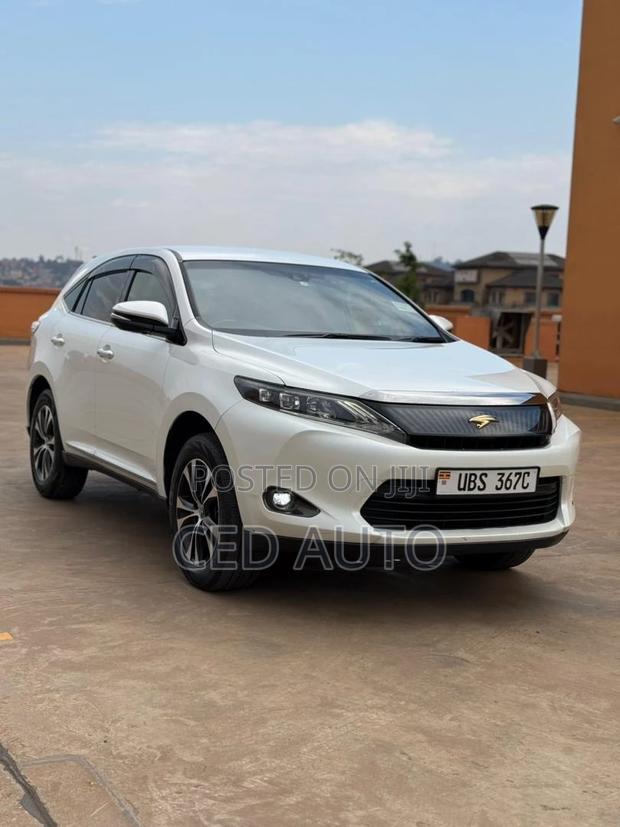 Toyota Harrier 2.0 2015 White