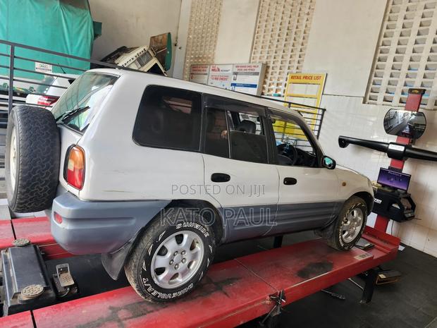 Toyota RAV4 Cabriolet 1998 Beige