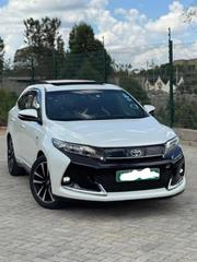Toyota Harrier 2018 White for sale