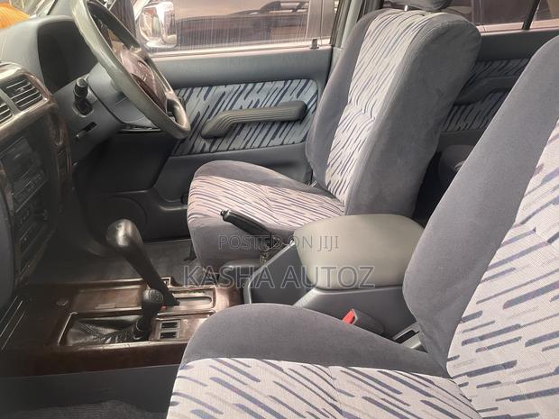 Toyota Land Cruiser Prado 2001 Gray