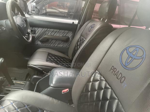 Toyota Land Cruiser Prado 2000 Silver