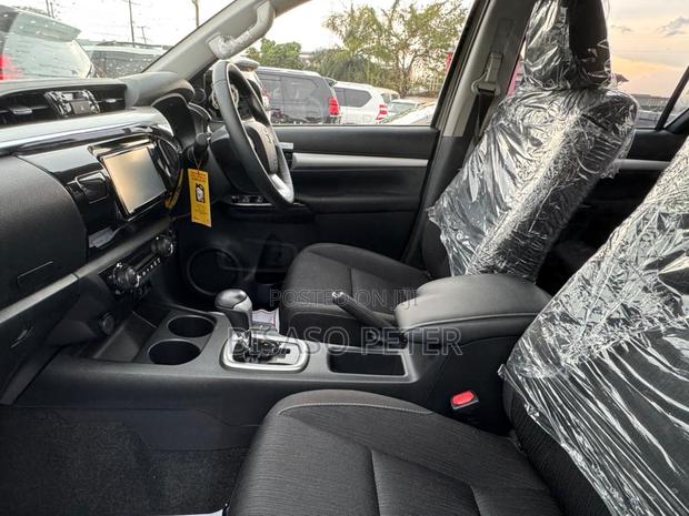 Toyota Hilux 2017 Brown