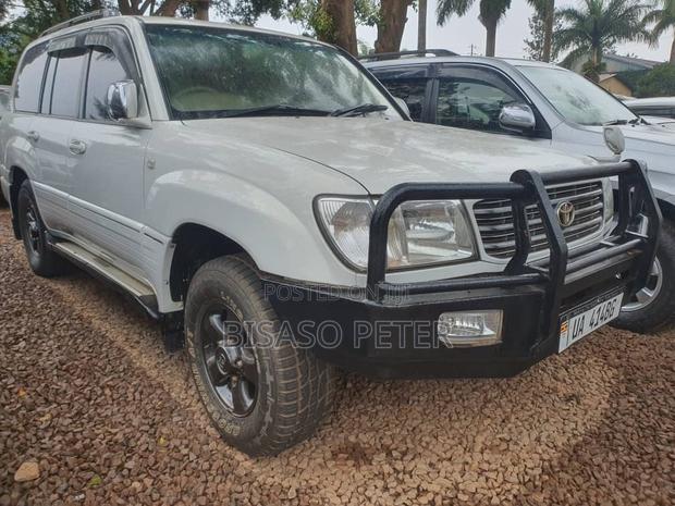 Toyota Land Cruiser 100 4.7 V8 Executive 2005 White