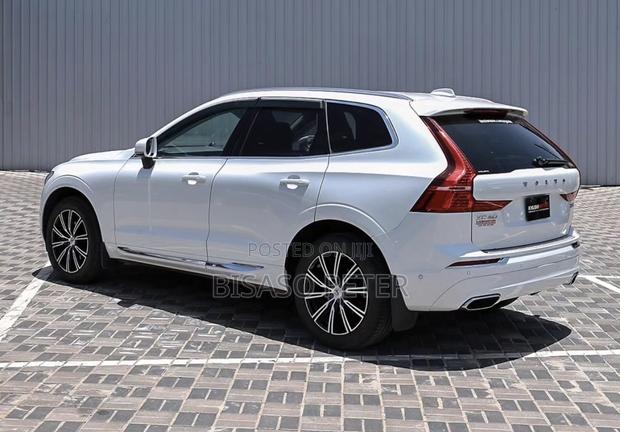 Volvo XC60 2018 White