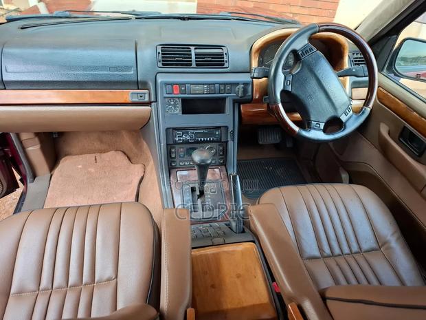 Land Rover Range Rover 2000 Maroon