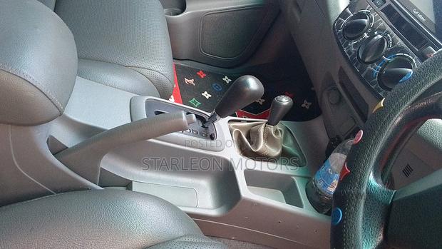 Toyota Hilux 2011 Gray