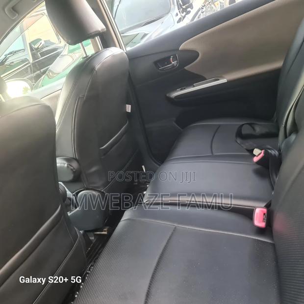Toyota Wish 2010
