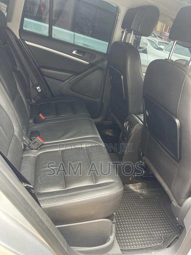 Volkswagen Tiguan 2012 Silver