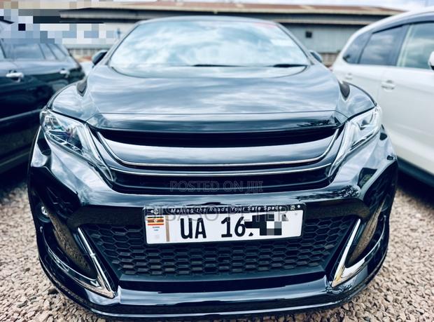 Toyota Harrier 2.0 2016 Black