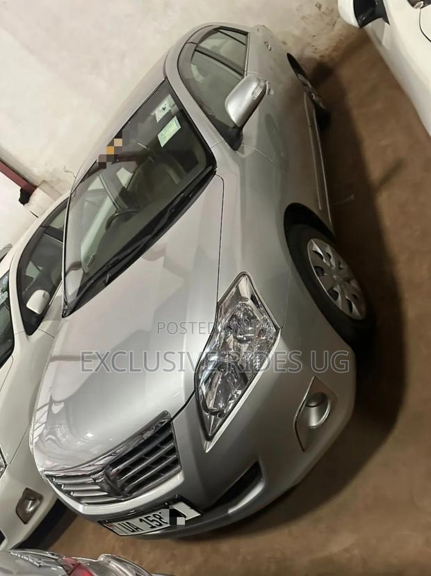 Toyota Premio 1.8 FWD 2011 Silver