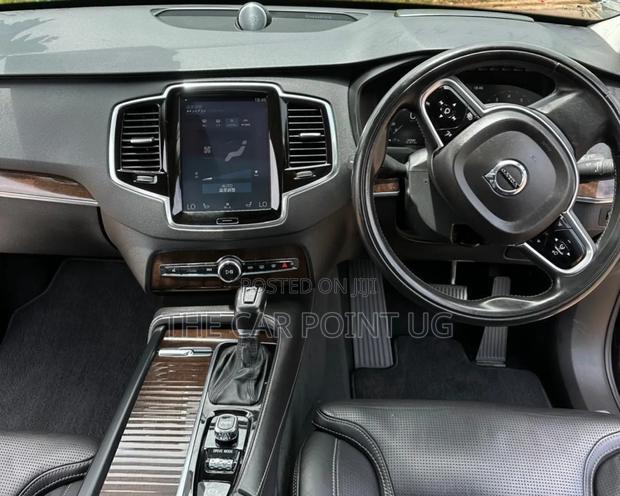 Volvo XC90 T6 Inscription AWD (2.0L 4cyl 8A) 2016 Black