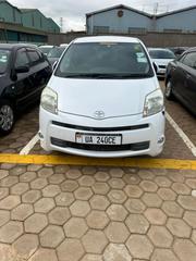 Toyota Passo Sette 1.5 AWD 2011 White for sale