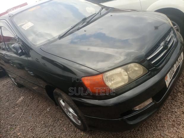 Toyota Ipsum 2001 Black