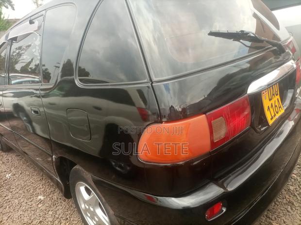Toyota Ipsum 2001 Black