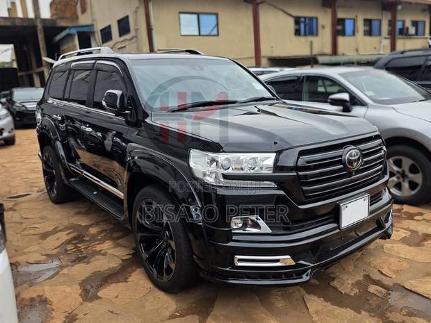 Toyota Land Cruiser 4.6 V8 ZX 2016 Black
