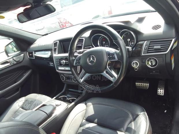 Mercedes-Benz M Class 2012 Black