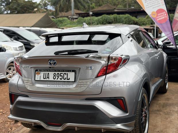 Toyota C-HR 2018 Gray