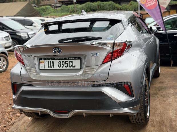 Toyota C-HR 2018 Gray