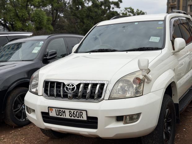 Toyota Land Cruiser Prado 2009 White