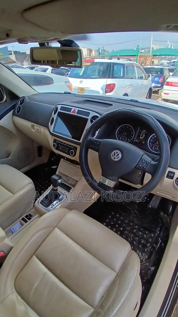 Volkswagen Tiguan 2010 White