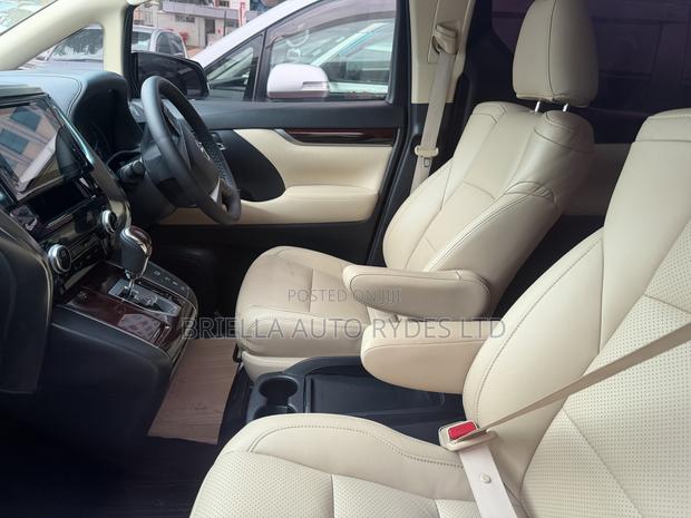 Toyota Alphard 2018 Black