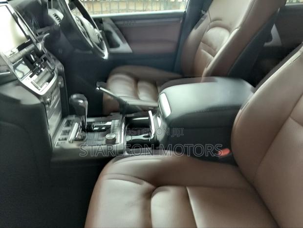 Toyota Land Cruiser 4.6 V8 ZX 2016 White