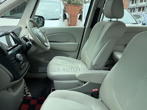Mazda Biante 2010 Silver