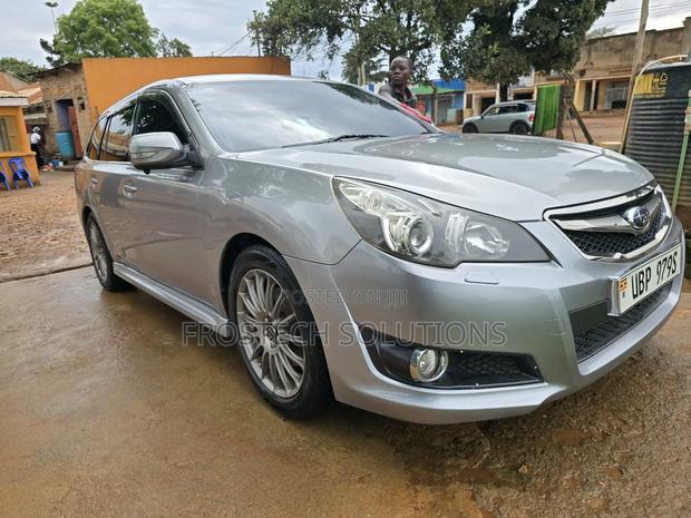 Subaru Legacy 2.0D Estate 2010 Silver