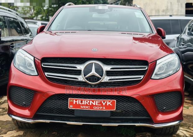 Mercedes-Benz GLE-Class GLE 350d 4MATIC 2017 Red