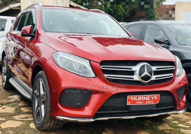 Mercedes-Benz GLE-Class GLE 350d 4MATIC 2017 Red