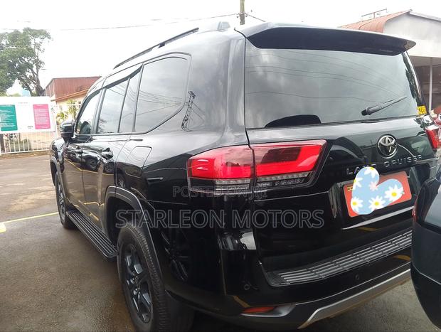 Toyota Land Cruiser 3.5 Petrol 4WD 2022 Black