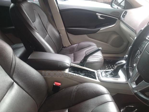 Volvo V40 2014 Blue