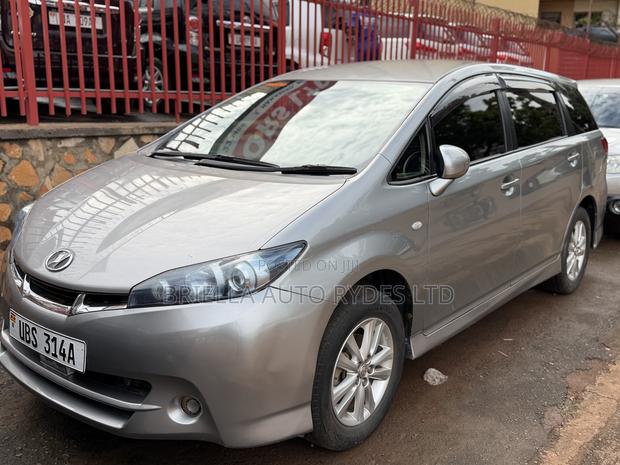 Toyota Wish 2010 Gray