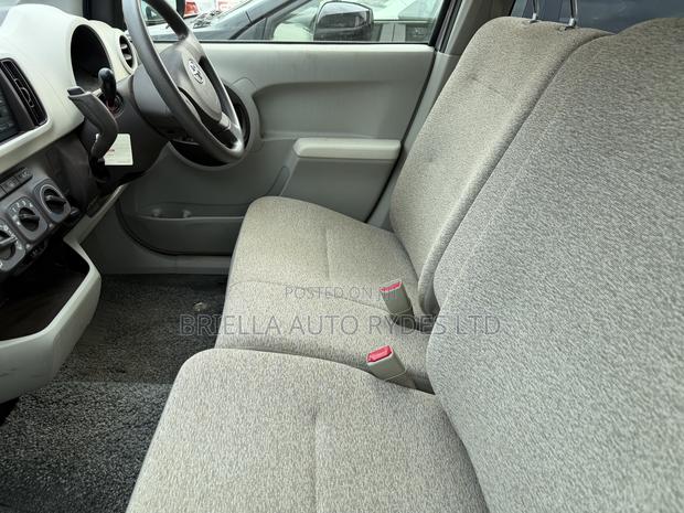 Toyota Passo 2013 Silver
