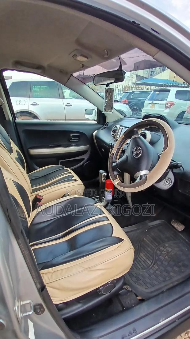 Toyota IST 2004 Silver
