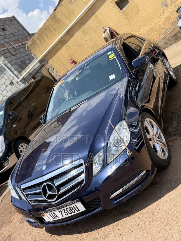 Mercedes-Benz E350 2012 Blue