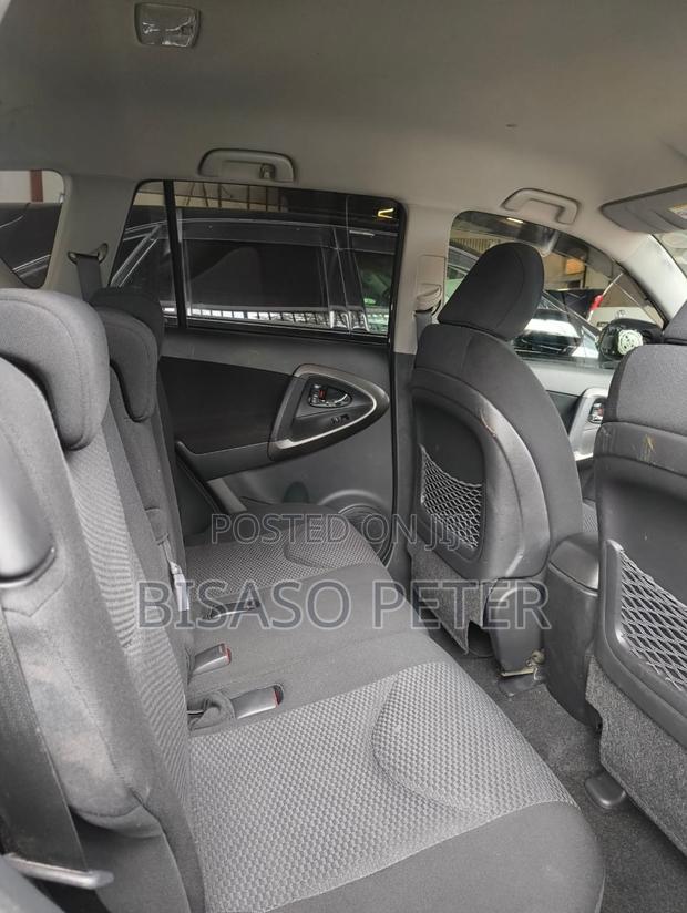 Toyota RAV4 2.5 2010 Gray