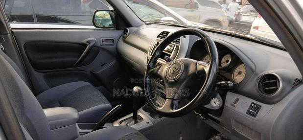 Toyota RAV4 Automatic 2003 Silver