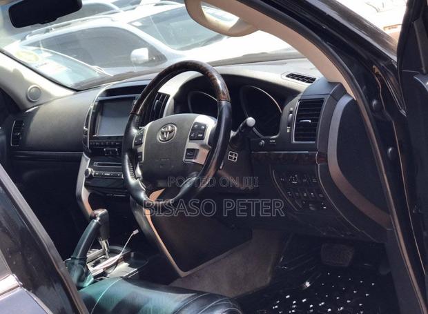 Toyota Land Cruiser 4.6 V8 ZX 2014 Black