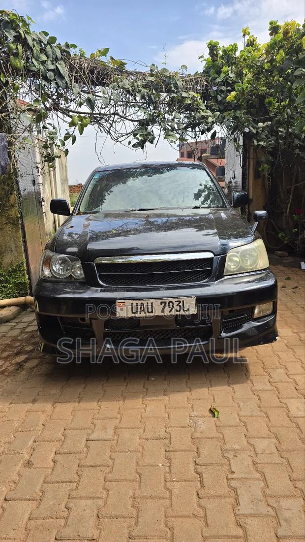 Toyota Kluger 2002 Black