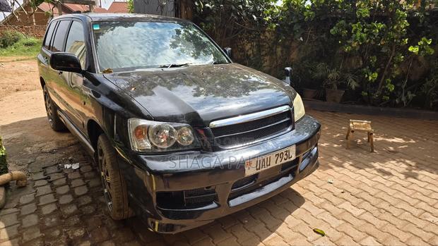Toyota Kluger 2002 Black