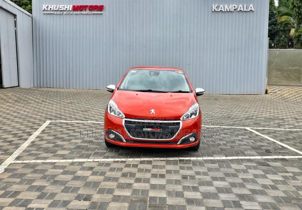 Peugeot 208 2016 Orange