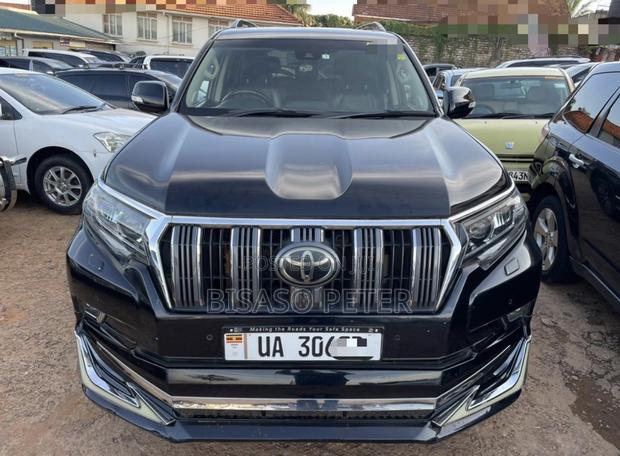 Toyota Land Cruiser Prado 2.8 2020 Black