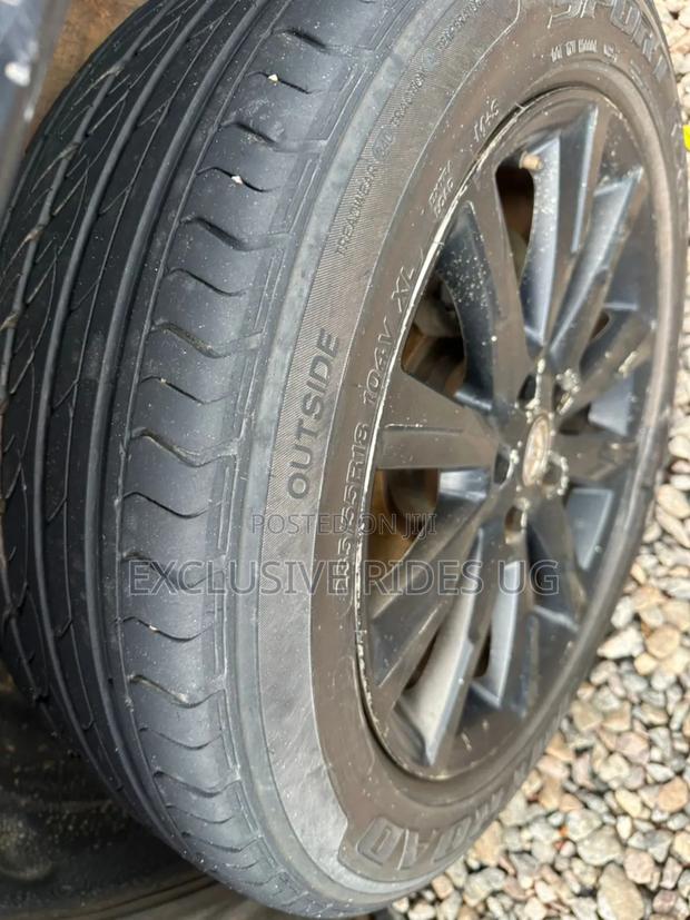 Toyota Vanguard 2010 Black