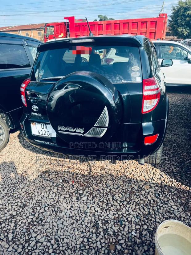 Toyota RAV4 2011 Black