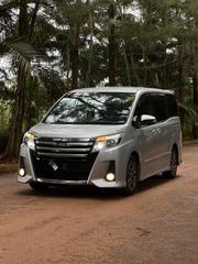 Toyota Noah 2016 Silver for sale
